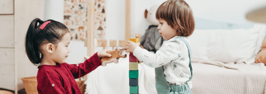Children- playing- with- toys18