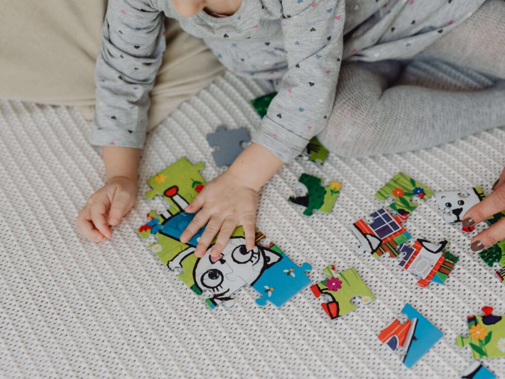 Children- playing- with- puzzles