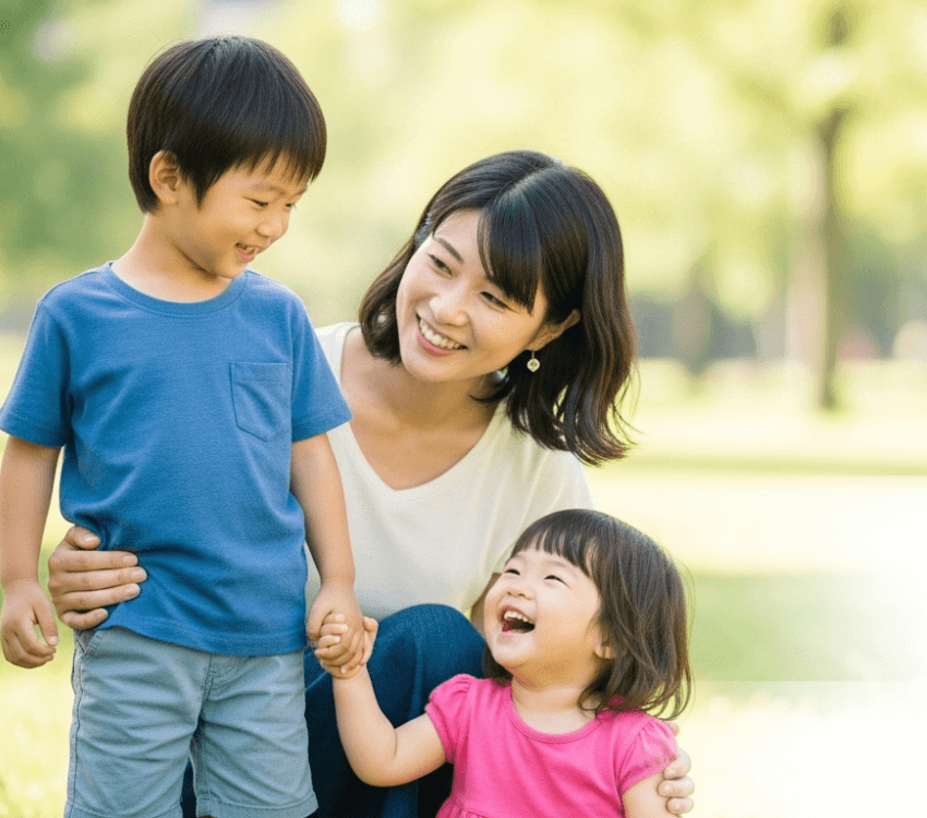 A -Japanese- parent- and- child- spending -time -together- with- smiles